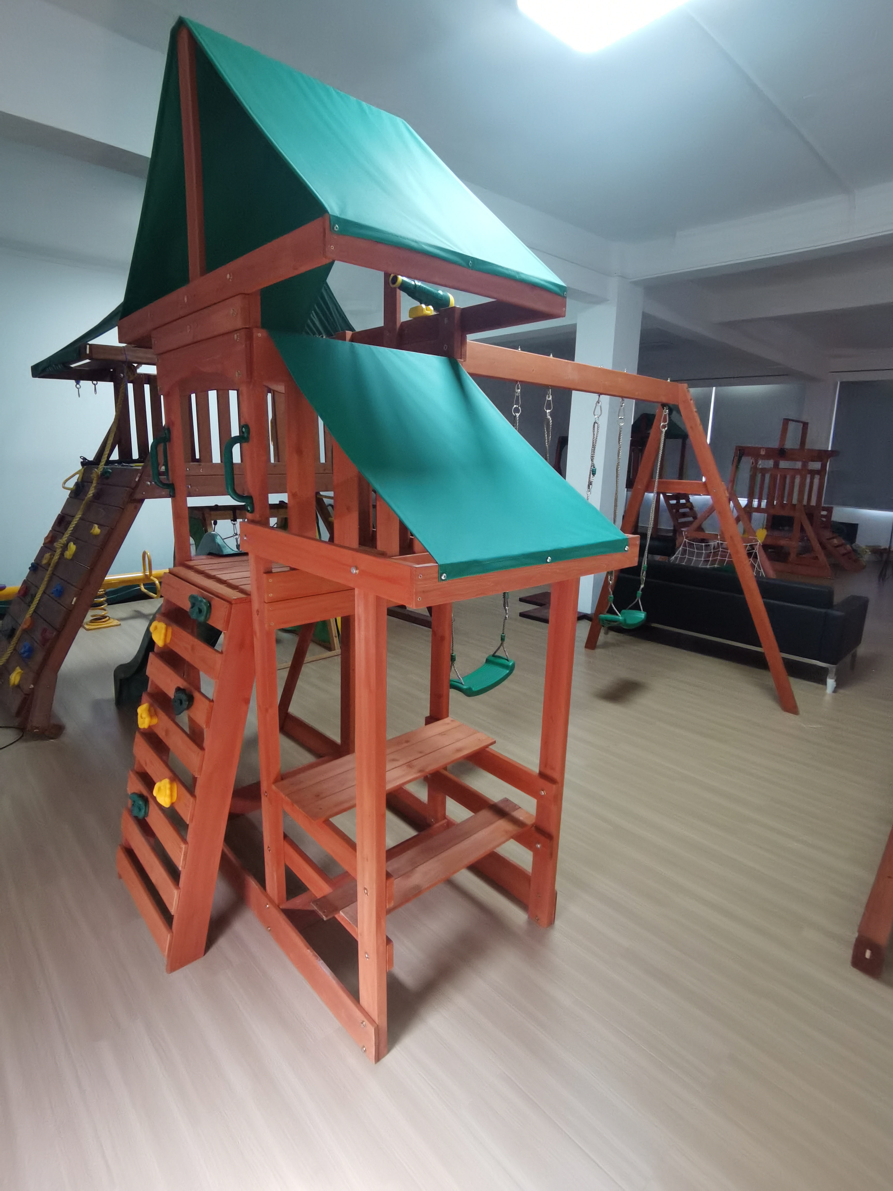 Outdoor Lifespan Kids Swing Sm - Kids Outdoor Wooden Climbing Frame reseña y precio