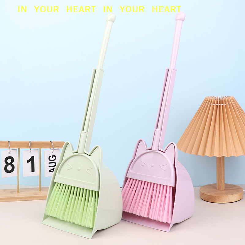 【X】1 Set Cartoon Flexible Bris - Kids Outdoor Broom reseña y precio