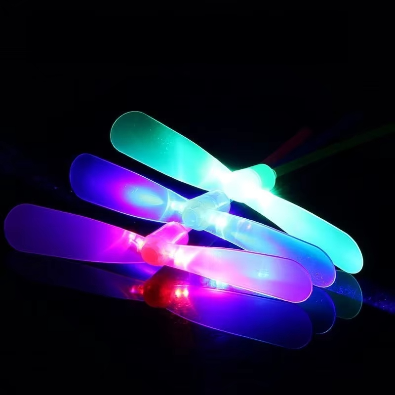LED Luminous Bamboo Dragonfly  - Kids Outdoor Movie Night reseña y precio