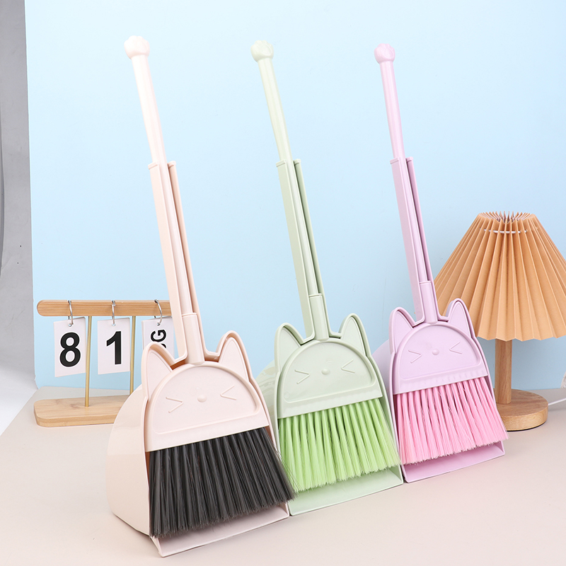 Cartoon-Style Toddler Broom Du - Kids Outdoor Broom reseña y precio