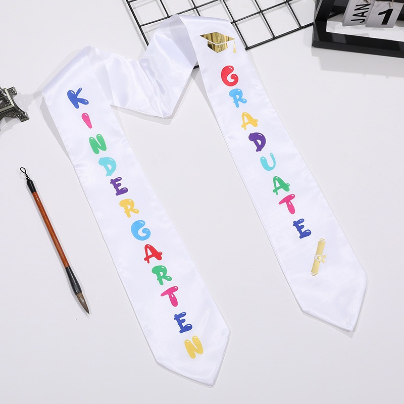 Kids Graduation Sash Preschool - Kids Outdoor Decor reseña y precio